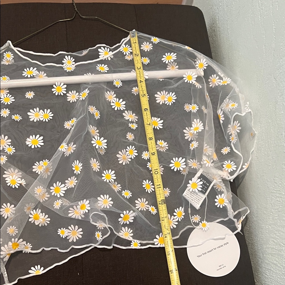 # 0648+See-through white Daisy flowers top - Picture 2 of 8